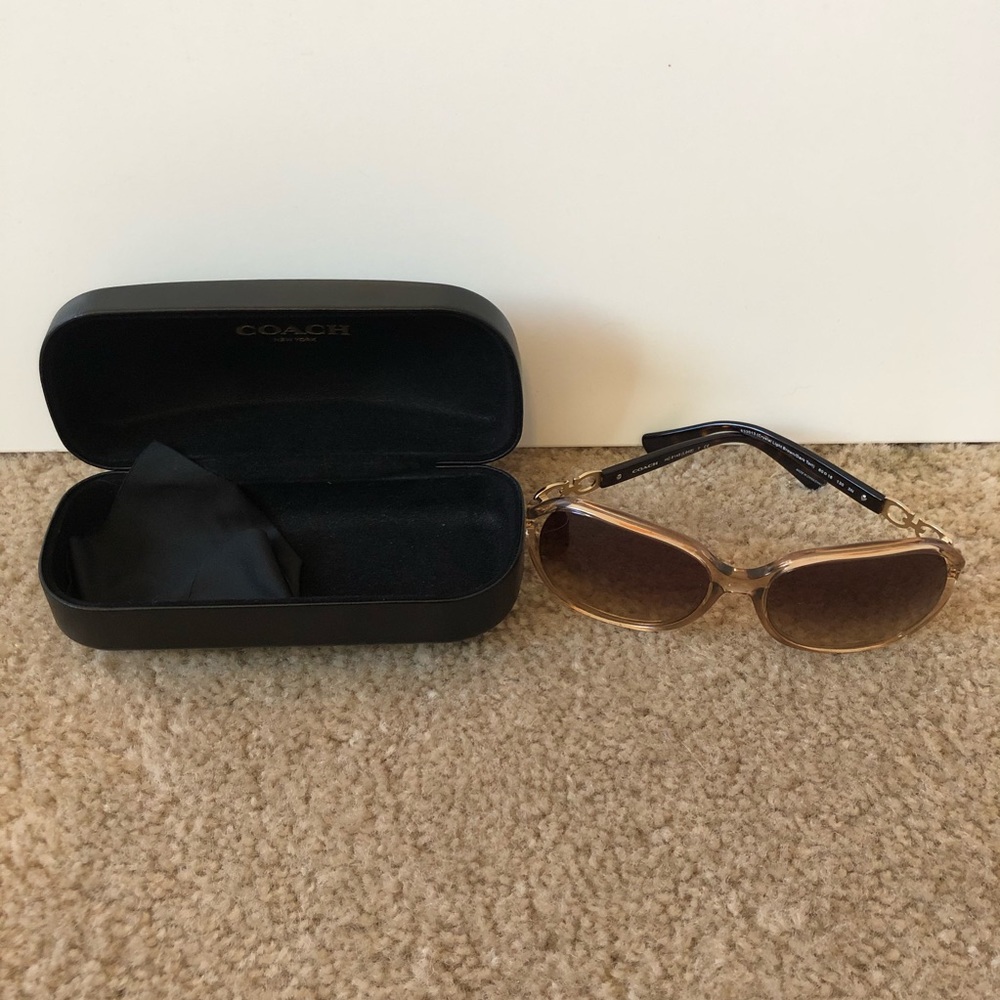 Coach Sunglasses with Case and Cleaning Cloth